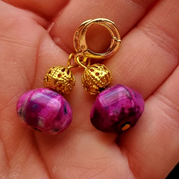 New Stunning Purple Fire Agate Rondelle Gold Earrings. - Picture 8 of 9